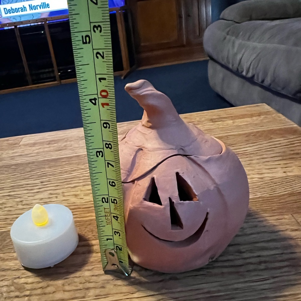 Ceramic/ Clay  Hand-Sculpted Jack-O-Lantern Pumpkins - Picture 9 of 9